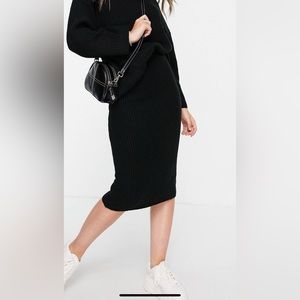 ASOS DESIGN Knitted Midi Skirt in Rib Black Size 4 / Small